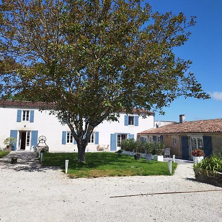 Bed and Breakfast Campagne Ocean Montroy Екстер'єр фото